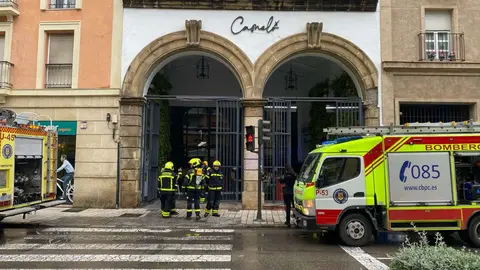 Bomberos en el restaurante Camel&oacute; de Jerez | El MIRA