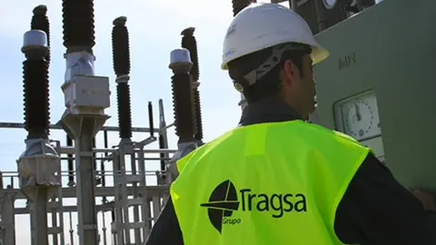 Un operario de Tragsa