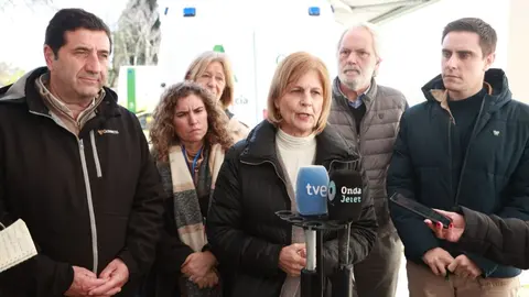 Mar&iacute;a Jos&eacute; Garc&iacute;a-Pelayo anuncia el realojo de los vecinos de la ribera del Guadalete | Cristo Garc&iacute;a