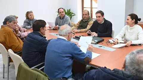 Reuni&oacute;n con la Asociaci&oacute;n de vecinos Pueblo Nuevo