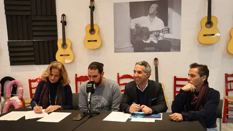 Presentaci&oacute;n del  taller de saetas por seguiriyas para j&oacute;vene