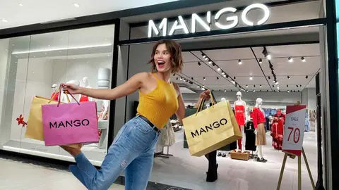 Vestidos arrasan en Mango