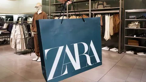Bolsa en tienda ZARA