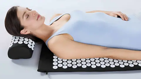 Esterilla de acupresi&oacute;n con almohada Livarno Home de Lidl