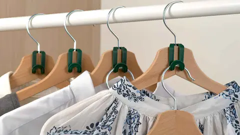 Gancho para percha OMTRENT de Ikea