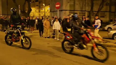 Carreras ilegales en la Avenida Blas Infante