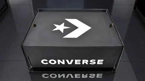 Caja de botines Converse