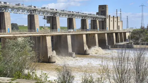La presa de Alcal&aacute; del R&iacute;o de la cuenca del Guadalquivir