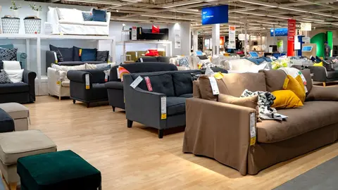 Secci&oacute;n de sof&aacute;s en IKEA