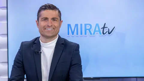 Alfonso Merlos | Cristo Garc&iacute;a