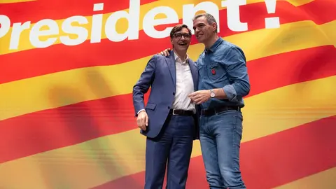 Pedro S&aacute;nchez, en una imagen de archivo con Salvador Illa