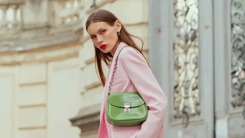 Una mujer a la moda con prendas de El Corte Ingl&eacute;s