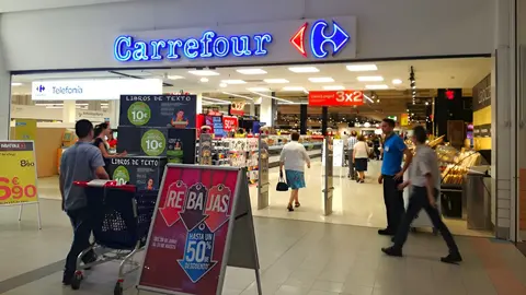 Hipermercado Carrefour en el Centro Comercial Los llanos