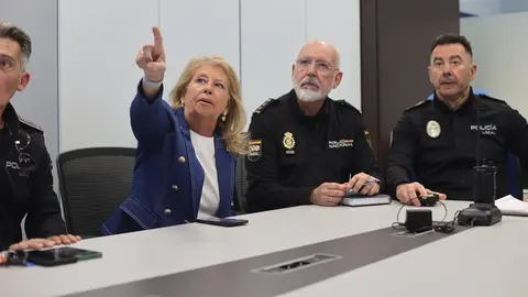 La alcaldesa de Marbella, &Aacute;ngeles Mu&ntilde;oz, en una reuni&oacute;n reciente con motivo de la Semana Santa
