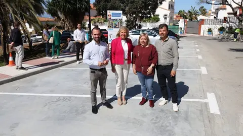 La alcaldesa de Marbella, &Aacute;ngeles Mu&ntilde;oz, en el centro de la imagen
