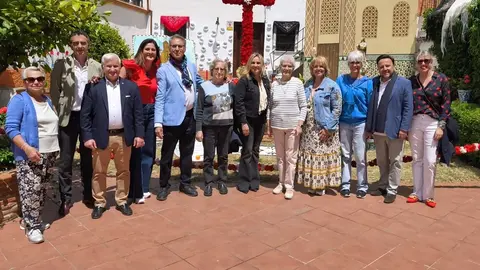 Celebraci&oacute;n de las Cruces de Mayo en Granada