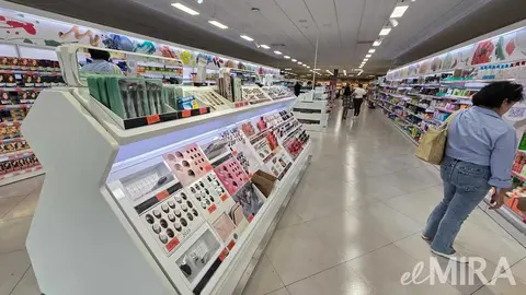 Secci&oacute;n de maquillaje y perfumer&iacute;a de Mercadona