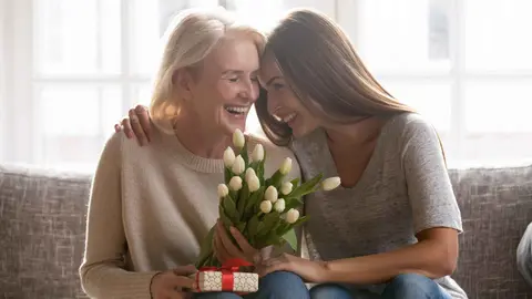 El regalo perfecto de Pandora de hijas a madres