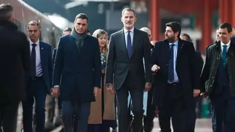 Pedro S&aacute;nchez, junto al rey Felipe VI en una imagen de archivo