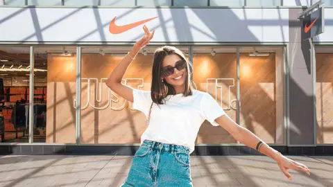 Tienda NIKE de moda de mujer