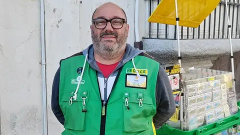 Juan Jos&eacute; Rodr&iacute;guez, vendedor de la ONCE en San Fernando