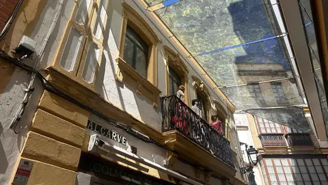 Nuevo entoldado de la calle Algarve