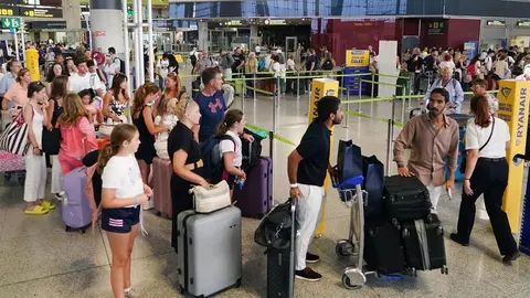 Andaluc&iacute;a sigue siendo un destino preferencial para los viajeros a&eacute;reos (1)