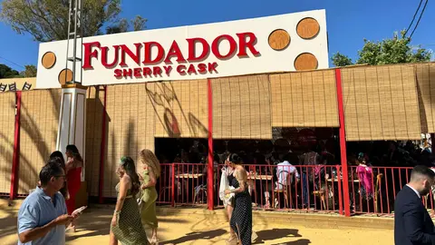 Ambiente en el entorno de la caseta de Fundador | Cristo Garc&iacute;a