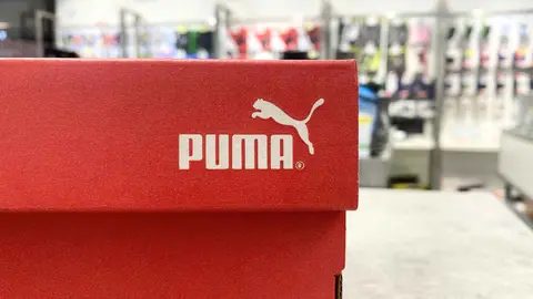 Caja de zapatillas de Puma