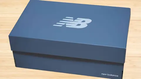 Caja de zapatillas New Balance