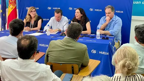 El PP de Huelva ha mostrado su apoyo a Feij&oacute;o