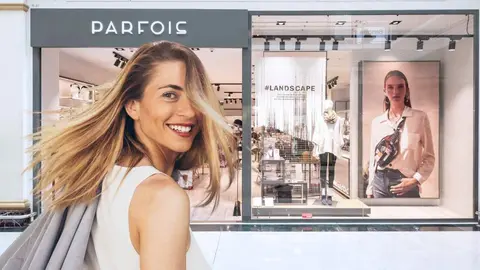 Acceso a tienda Parfois en centro comercial