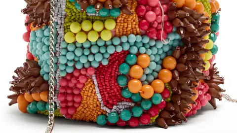 Bolso de fiesta con cuentas multicolores de Parfois