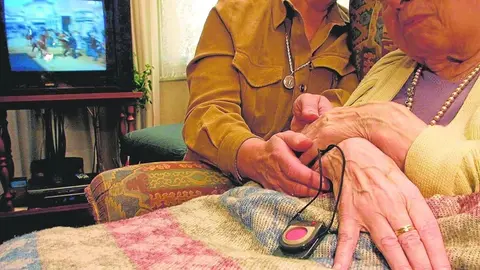 Andaluc&iacute;a crear&aacute; 3.000 plazas para personas mayores entre atenci&oacute;n residencial y centros de d&iacute;a