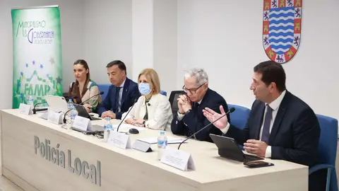 Garc&iacute;a-Pelayo en la Jefatura de la Polic&iacute;a Local de Jerez | Cristo Garc&iacute;a