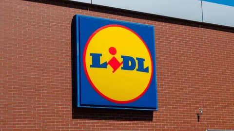 Fachada de supermercado LIDL