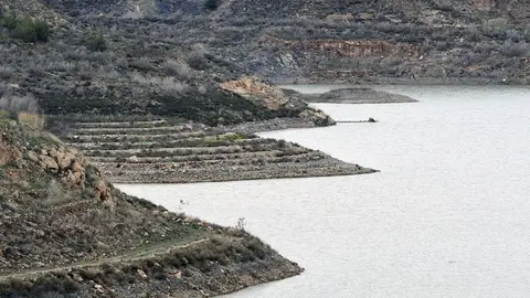 Embalse de B&eacute;jar en Almer&iacute;a