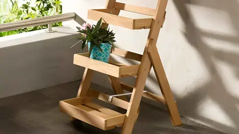 Estanter&iacute;a de madera para macetas de Lidl