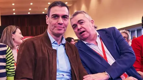 Pedro S&aacute;nchez, en una imagen de archivo junto a Santos Cerd&aacute;n