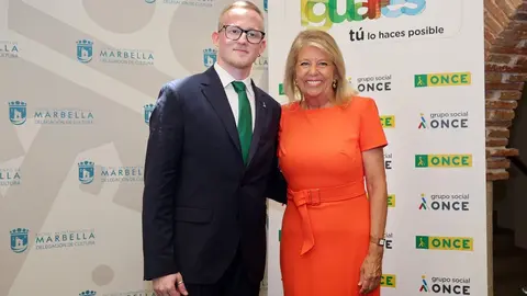 &Aacute;ngeles Mu&ntilde;oz, alcaldesa de Marbella, a la derecha de la imagen