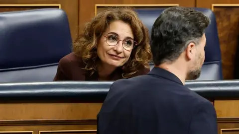 Mar&iacute;a Jes&uacute;s Montero, en una imagen de archivo junto a Gabriel Rufi&aacute;n