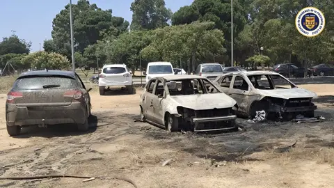 Coches calcinados en Pozoalbero