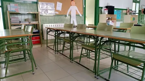 Un aula de un colegio en una imagen de archivo