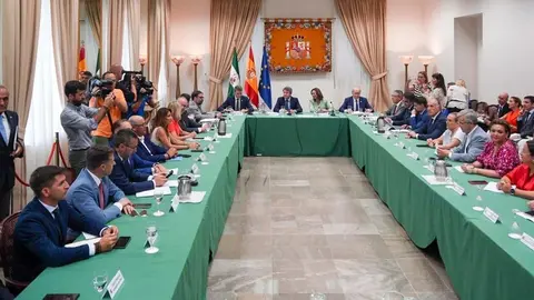 Reuni&oacute;n sobre el Tren Litoral en M&aacute;laga en julio de 2024