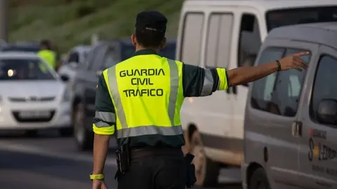 Un guardia civil de tr&aacute;fico, en una imagen de archivo (4)