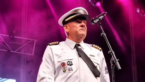 El Comandante Lara durante su espect&aacute;culo