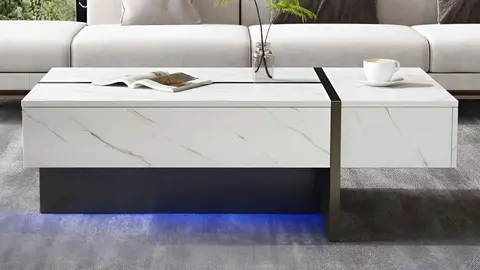 Mesa de centro dise&ntilde;o de m&aacute;rmol con iluminaci&oacute;n LED Muebles Chic de Leroy Merlin
