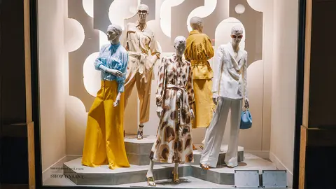 Escaparate de tienda Massimo Dutti