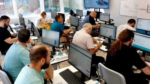 Andaluc&iacute;a, una de las comunidades donde el paro m&aacute;s est&aacute; bajando en los &uacute;ltimos meses (1)