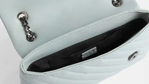 Bolso de hombro multiposici&oacute;n acolchado con cierre imantado de Parfois